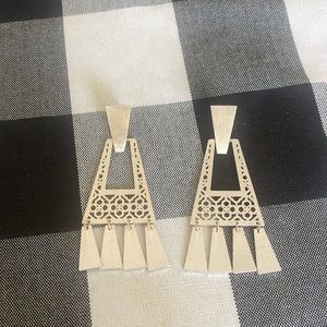 Kendra Scott silver filigree earrings